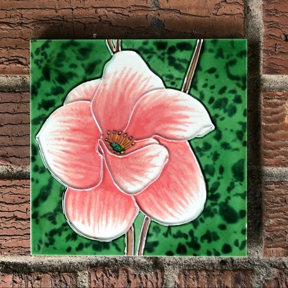 En Vogue Floral Hand Painted Textured Pink Flower Art Tile 6” x 6”